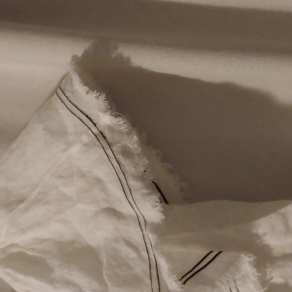 Linen blouse - Picture 2 of 7